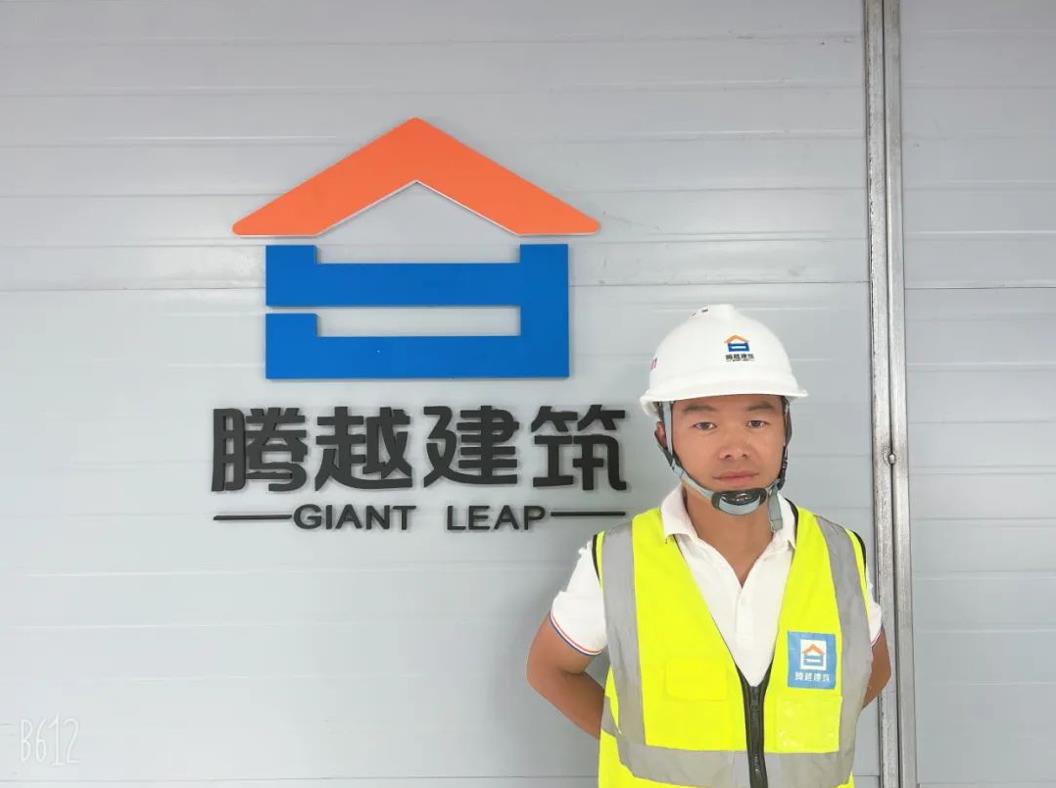 先鋒人物|相伴12年，從“人民衛(wèi)士”到“騰越鐵軍”